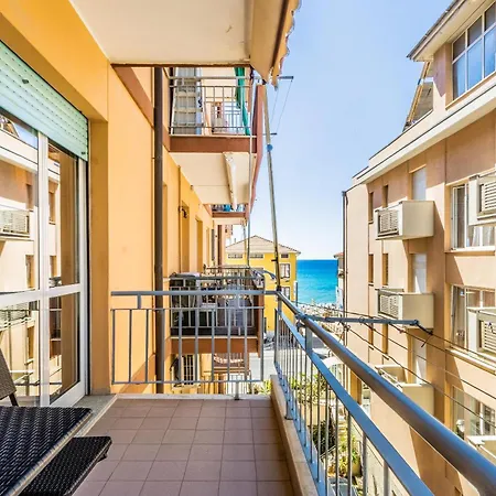 'nature Home' 30mt Sea -central Station -netflix פייטרה ליגורה